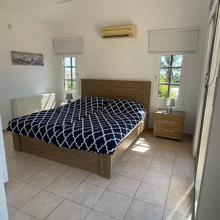 Coral Bay New Furnished Private With Pool Willa