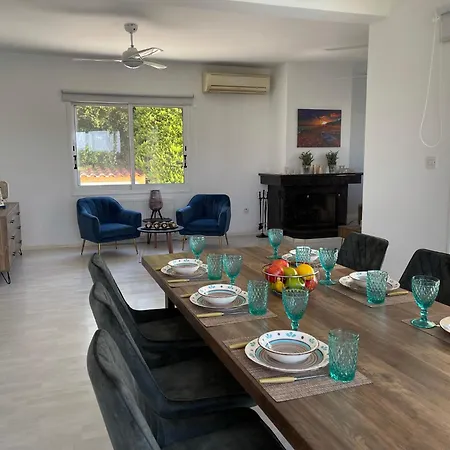 Coral Bay New Furnished Private With Pool * Peyia